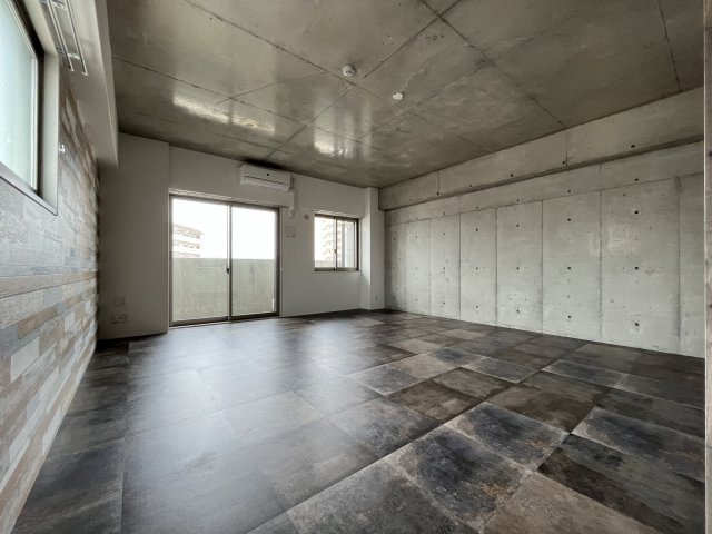 【寝室】 | Wolf Pack Apartment