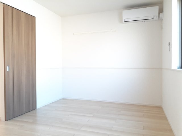 カルムハウスⅡの内装|明るい色調の室内です