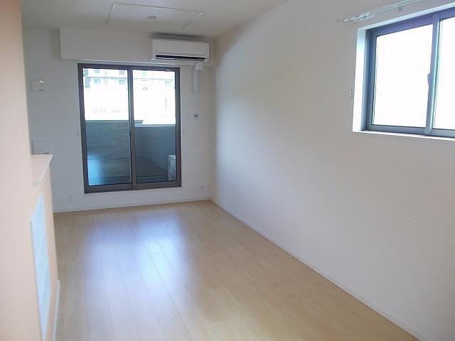 サン・プラシードⅢの居間・リビング