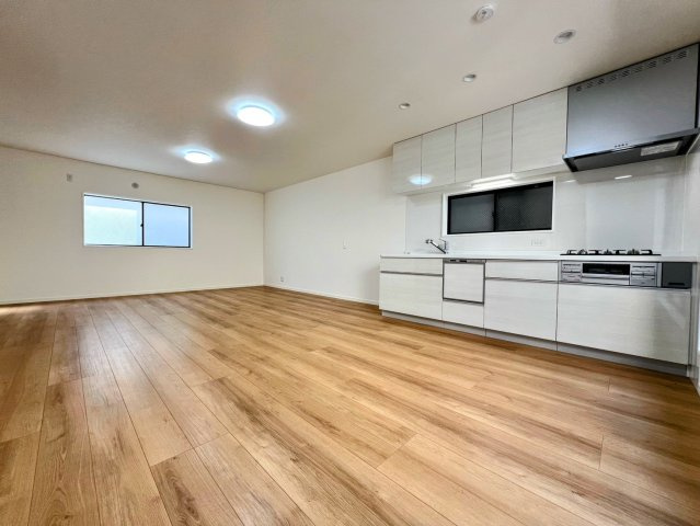 今津野田町のキッチン|ダイニングキッチン