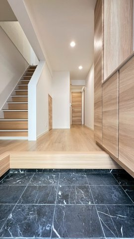 今津野田町の玄関|玄関