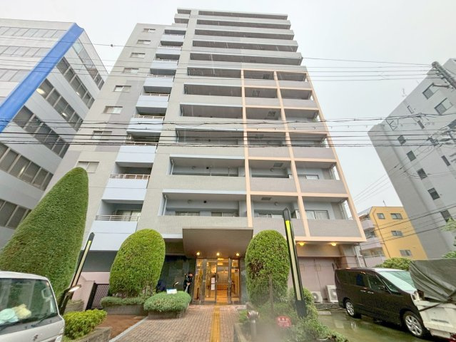 イトーピア江坂アルバフラットの外観