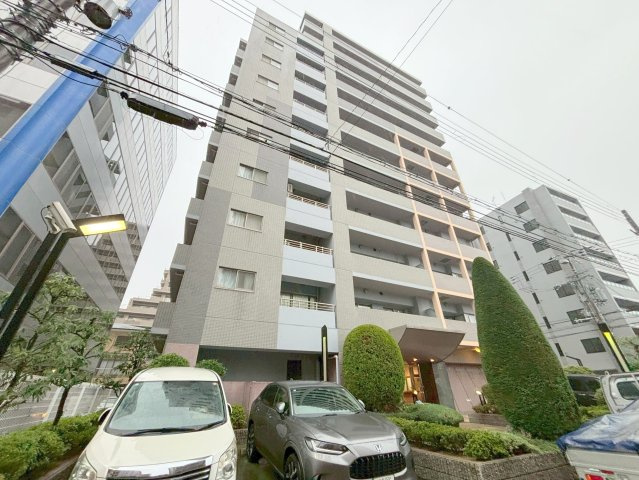 イトーピア江坂アルバフラットの外観