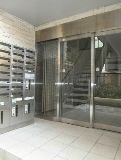 【エントランス】 | ラ・ヴィータ