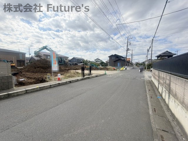 三郷市彦糸1丁目　建築条件無し売地　全6区画　4号地の前面道路含む現地写真|前面道路含む現地写真です。