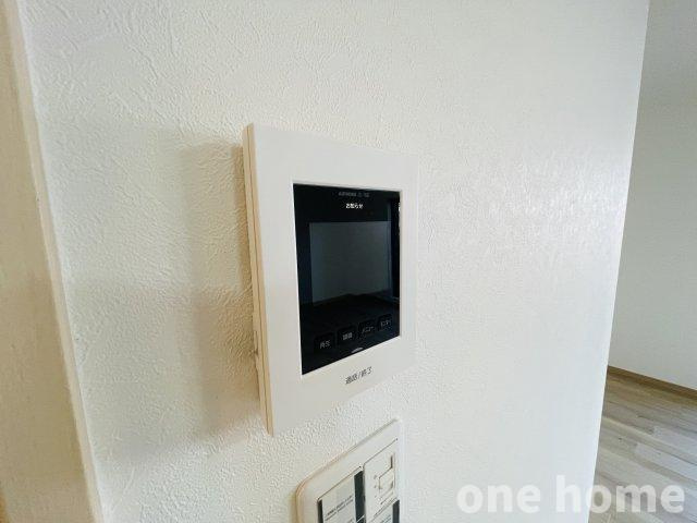 木川西3丁目中古戸建の設備|◆テレビモニター付きインターホン完備です！来訪者の声と顔を確認してから応対ができます！