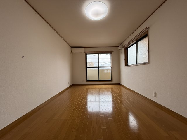 上野坂グランハイツAの居間・リビング