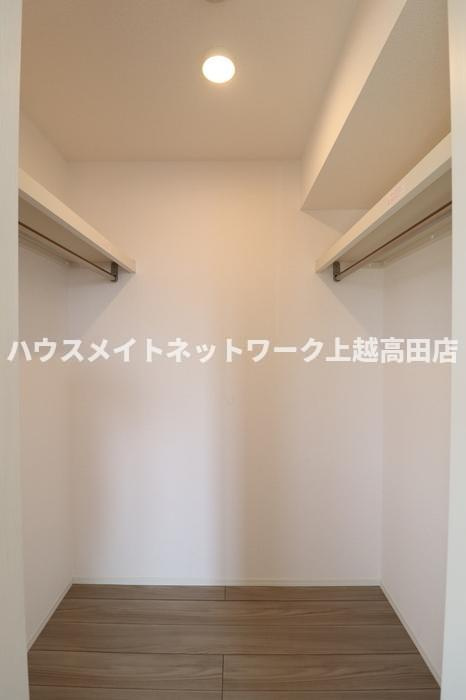 ＥＩＳＥＮ Ⅱの収納|ウォークインクローゼット