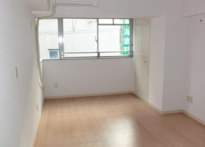 【居間・リビング】 | グリーンサイド | 使いやすい居間です