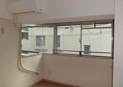 【内装】 | グリーンサイド | 明るい室内です