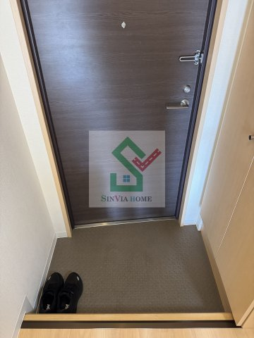 プロペ所沢ビル2の玄関