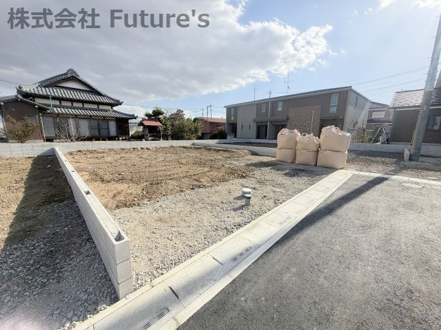 三郷市彦糸1丁目　建築条件無し売地　全6区画　5号地の前面道路含む現地写真|前面道路含む現地写真です。
