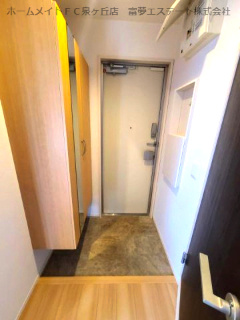 【玄関】 | ディーモンテ深井沢町 | ※イメージ　反転タイプのお部屋の写真