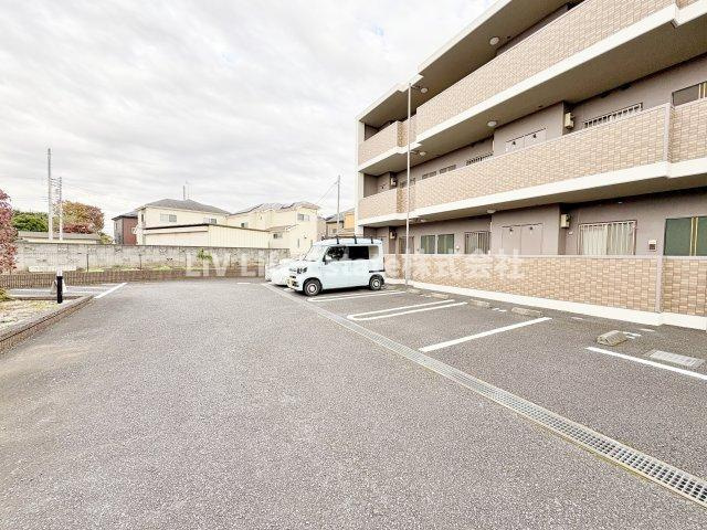 スプリングⅡの駐車場