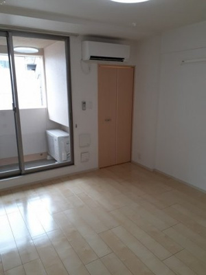 【内装】 | セシリア