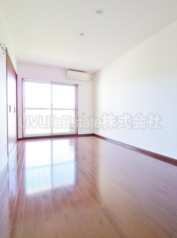 カサブランカNの居間・リビング