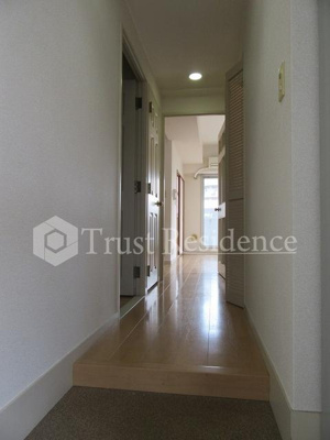 【玄関】 | ラ・フォレ根岸