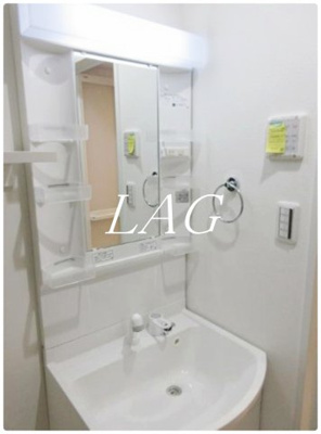 【洗面所】 | アンベリール墨田 | 独立洗面台です。