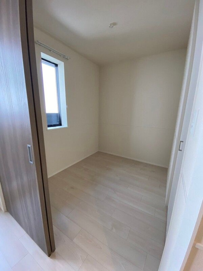 【洋室】 | パームコテージ17番館