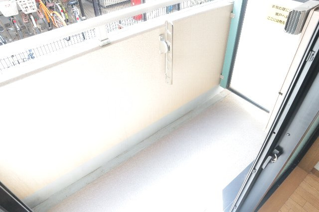 【バルコニー】 | オアーゼ東船橋 | お洋服もしっかりかわきます