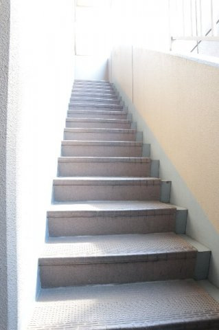 【その他共用部分】 | オアーゼ東船橋 | 共用階段です