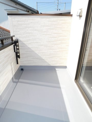 愛西市稲葉町米野の新築一戸建のバルコニー|◇バルコニー◇　　約３．５帖の奥行のあるワイドバルコニー♪