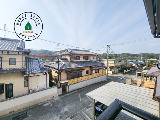 福岡市東区高美台1丁目第1-2棟（1号棟）の展望|窓から緑が見える物件も魅力的です。