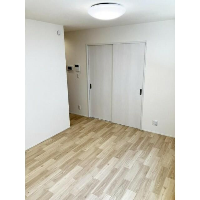 ユアメゾン柏木の居間・リビング