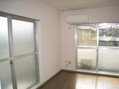 【居間・リビング】 | スカイコート白楽第２ | ※別部屋参考写真