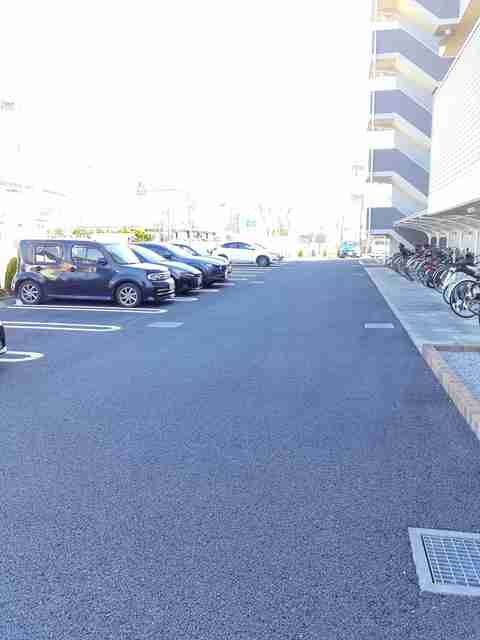 アイビーコート武蔵野の駐車場