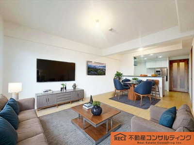 【居間・リビング】 | 西宮東パークマンション | R7年8月リフォーム済みの綺麗なお部屋