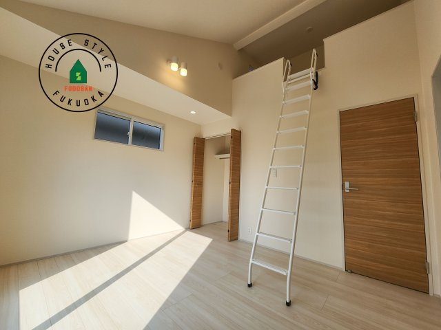 福岡市東区高美台1丁目第1-2棟（2号棟）の内観：施工例|主寝室には収納力に優れたクローゼットがありますので、お部屋もすっきり片付きます。