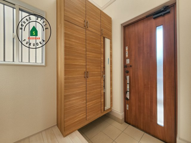 福岡市東区高美台1丁目第1-2棟（2号棟）の内観：施工例|二重ロックでしっかり防犯対策ができます。