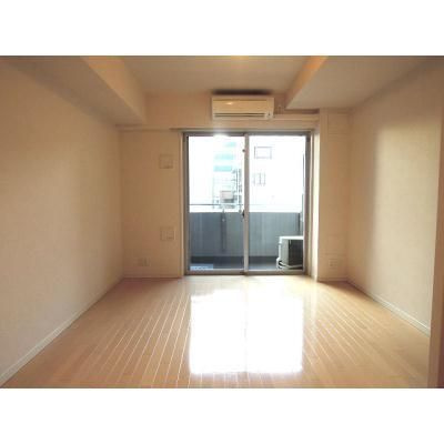 パークキューブ亀戸の居間・リビング