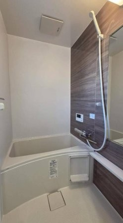 宮野町　中古一戸建ての浴室|ユニットバス
■物件内覧・資金計画相談・住宅ローン相談、リフォーム相談、お問合せ受付中■
※当日・翌日のご内覧、ご相談はお電話でのお問合せがスムーズです！