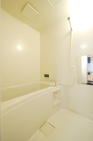 ロンディーネ福富Ⅰの浴室|※写真は別の部屋のものです。