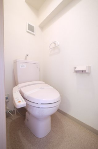 ロンディーネ福富Ⅰのトイレ|※写真は別の部屋のものです。