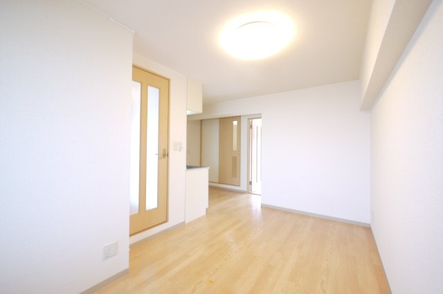 ロンディーネ福富Ⅰの居間・リビング|※写真は別の部屋のものです。