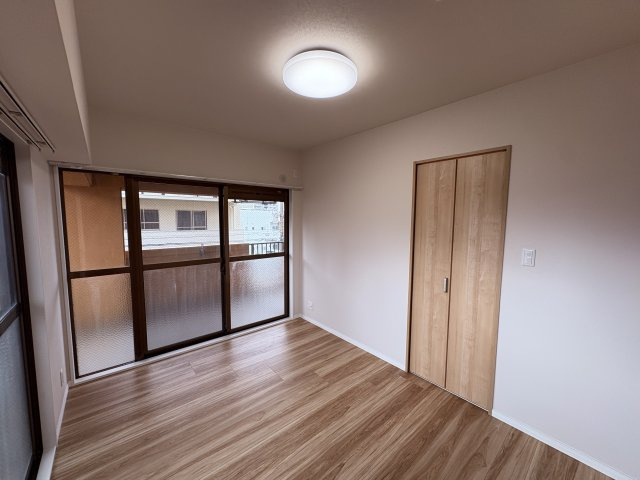 ライオンズマンション真志喜の洋室