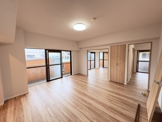 ライオンズマンション真志喜の居間・リビング