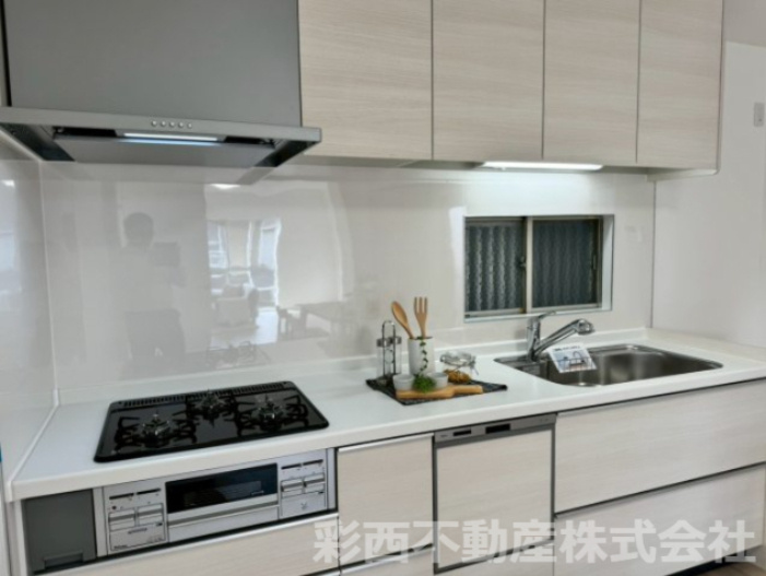 入間市下藤沢フルリノベーション戸建ての前面道路含む現地写真