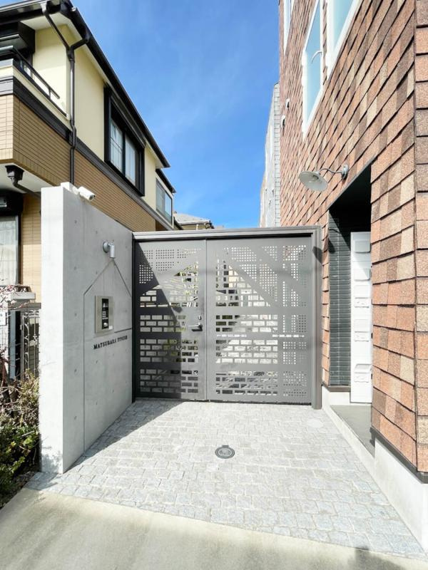 マツバラハウスのエントランス|エントランス