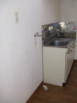 キッチンと洗濯機置場