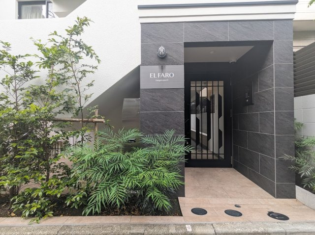 エルファーロ三軒茶屋Ⅱのエントランス