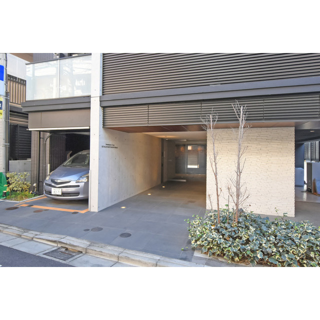 ルネサンスコート世田谷区役所前のエントランス