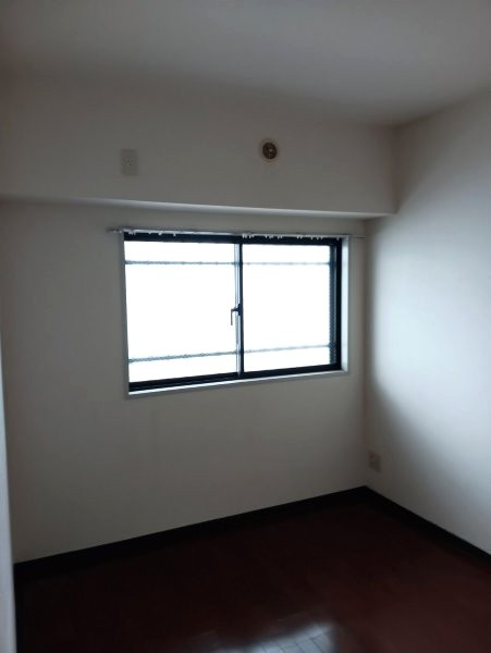 サングレース芦花公園の居間・リビング