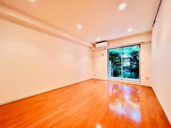 Ｂｒｉｌｌｉａ　ｉｓｔ　三軒茶屋　アイビーテラスの居間・リビング