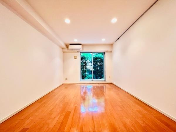 Ｂｒｉｌｌｉａ　ｉｓｔ　三軒茶屋　アイビーテラスの居間・リビング