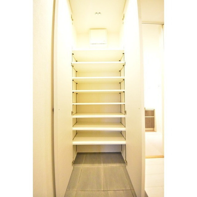 La Perla Ogikuboの内装