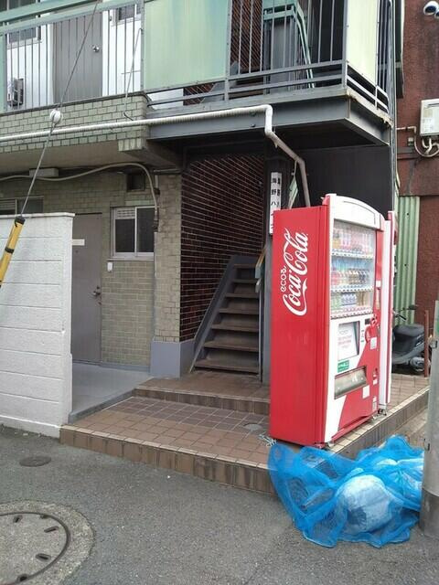 海野ハイツのエントランス